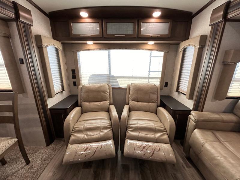 2019 Keystone RV Cougar thumbnail 19
