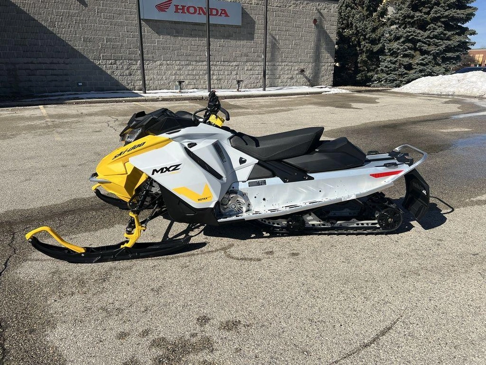 2025 Ski-doo Mxz® Neo® 600 Efi - 40 120 Cobra 1.0 alt