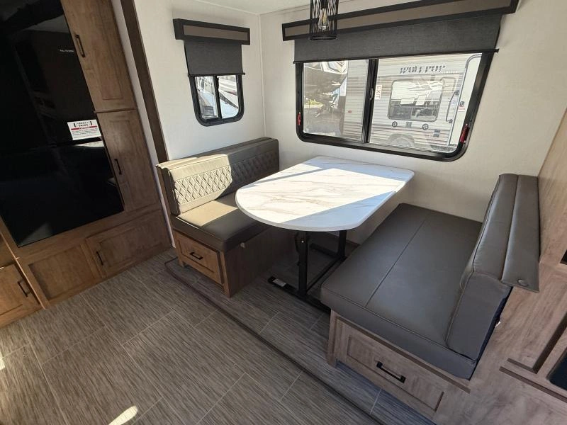 Coachmen Freedom Express 274rks 2025 alt