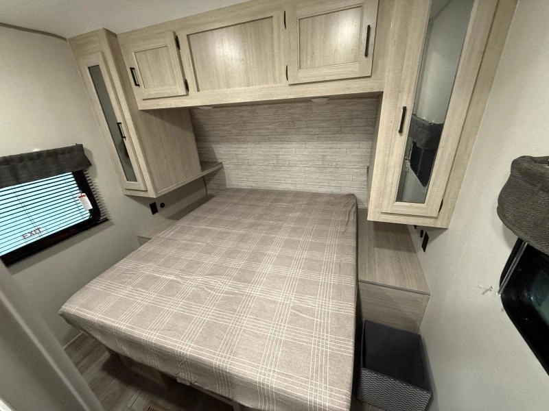 2026 Coachmen Catalina 323bhdsckl alt