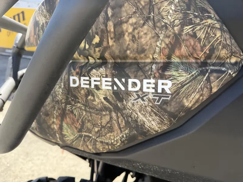 2023 Can-Am DEFENDER HD9 XT thumbnail 4