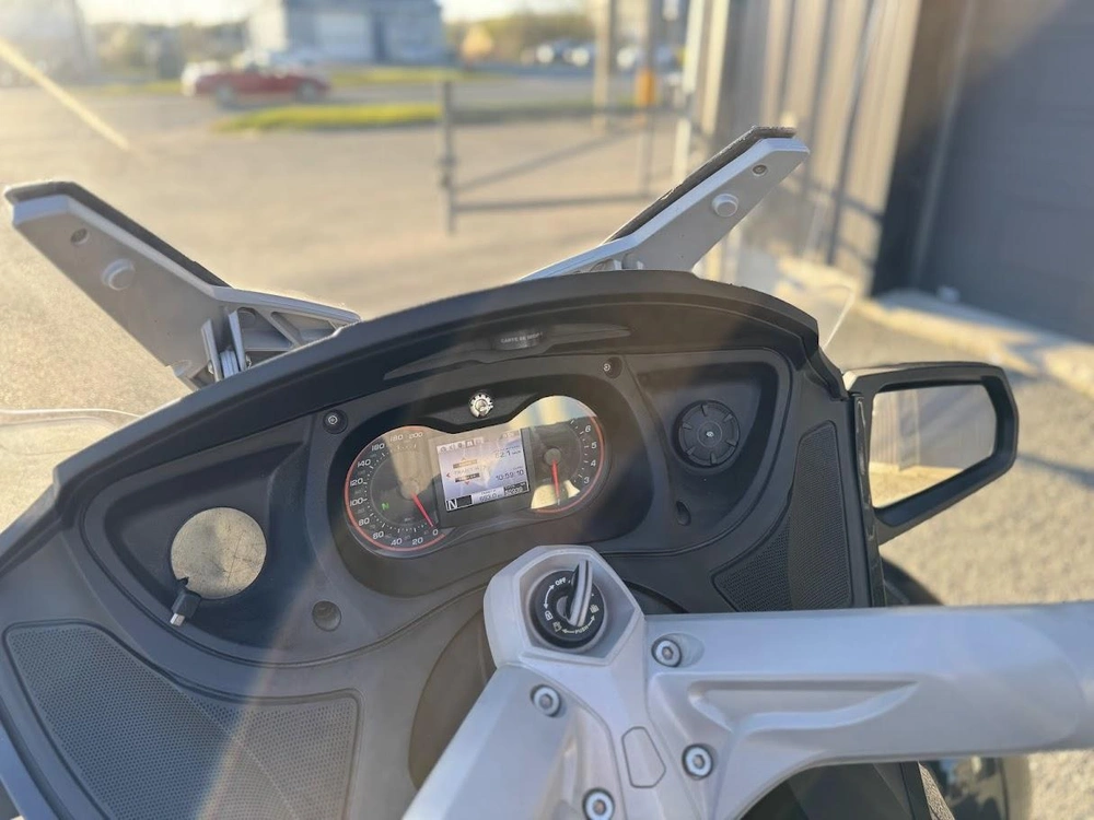 Can-am Rt 2015 alt