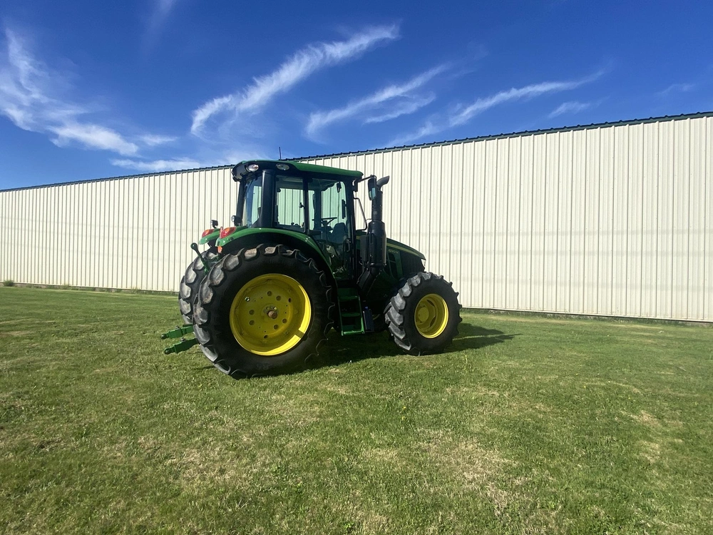 2025 John Deere 6120m alt