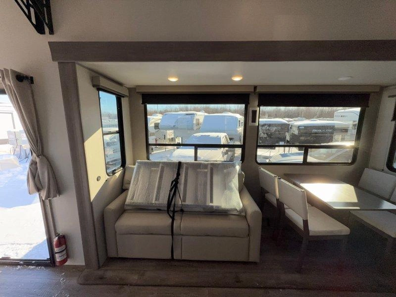 2026 Coachmen Catalina 44condo alt
