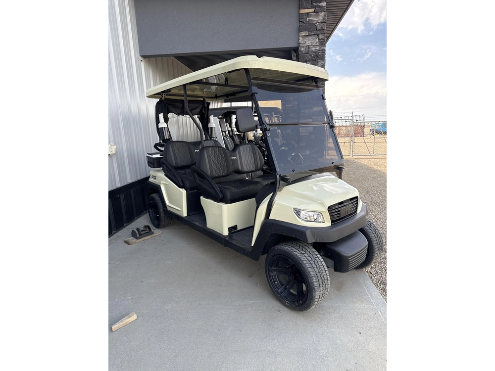 2026 Ftr Model 4 W/black Package, Color Match, Electric alt