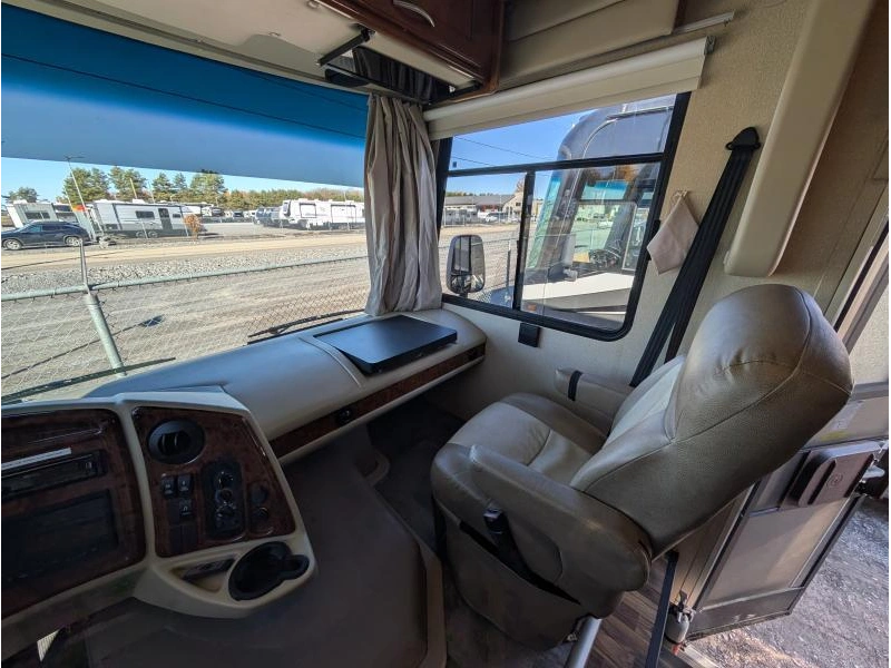 Coachmen Pursuit 30fw 2018 alt
