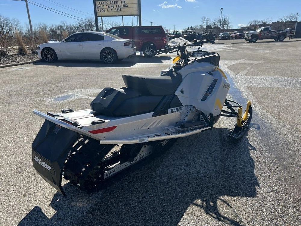 2025 Ski-doo Mxz® Neo® 600 Efi - 40 120 Cobra 1.0 alt