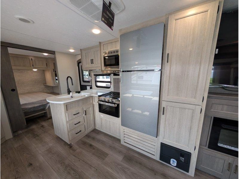 Coachmen Catalina 273dbhck 2026 alt