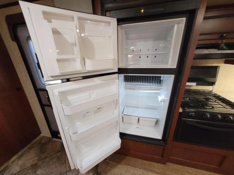Palomino Solaire 263rb 2015 alt
