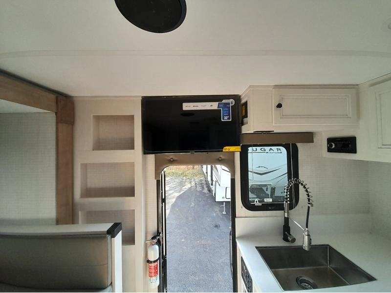 Palomino Real Lite 2114 2025 alt