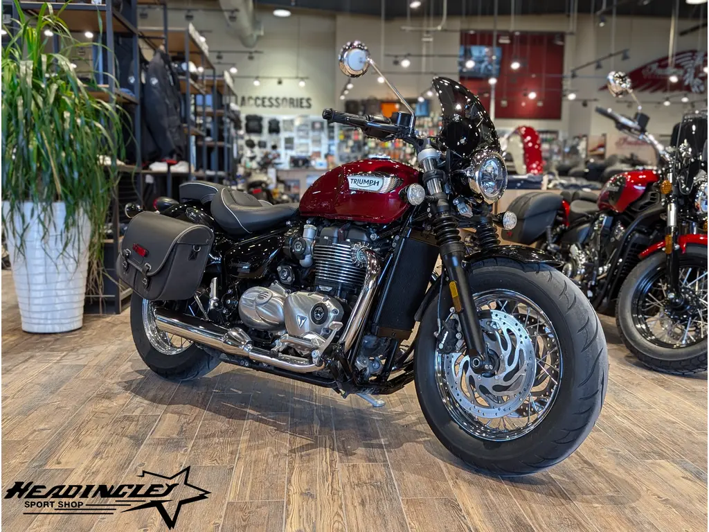 2023 Triumph Bonneville Speedmaster // Cordovan Red