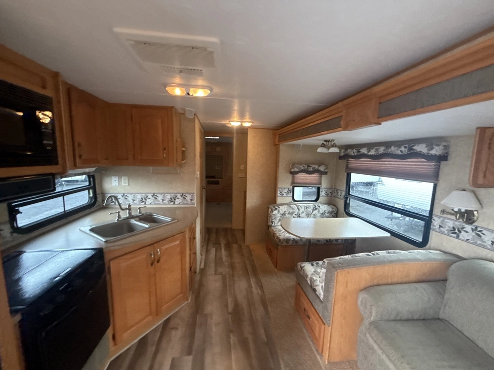 2006 Forest River Sandpiper 321bht alt