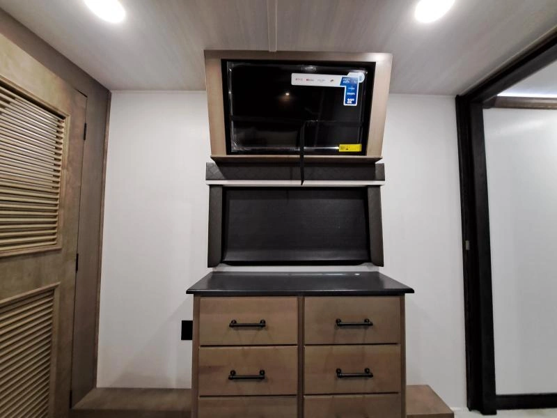 Keystone Rv Montana 3531re 2024 alt