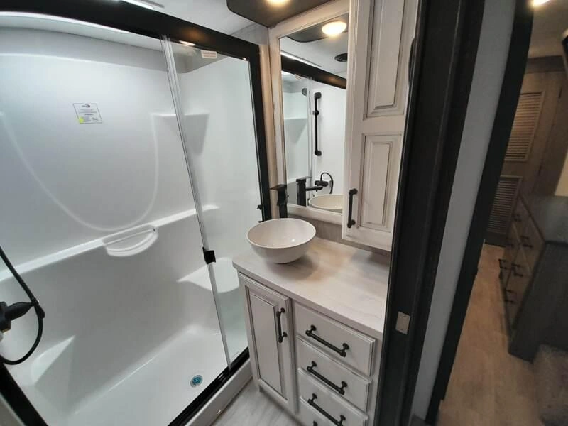 Keystone Rv Montana 3857br 2023 alt