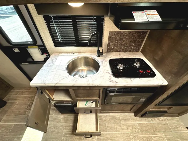 2021 Venture RV Sonic Lite 160VBH thumbnail 17