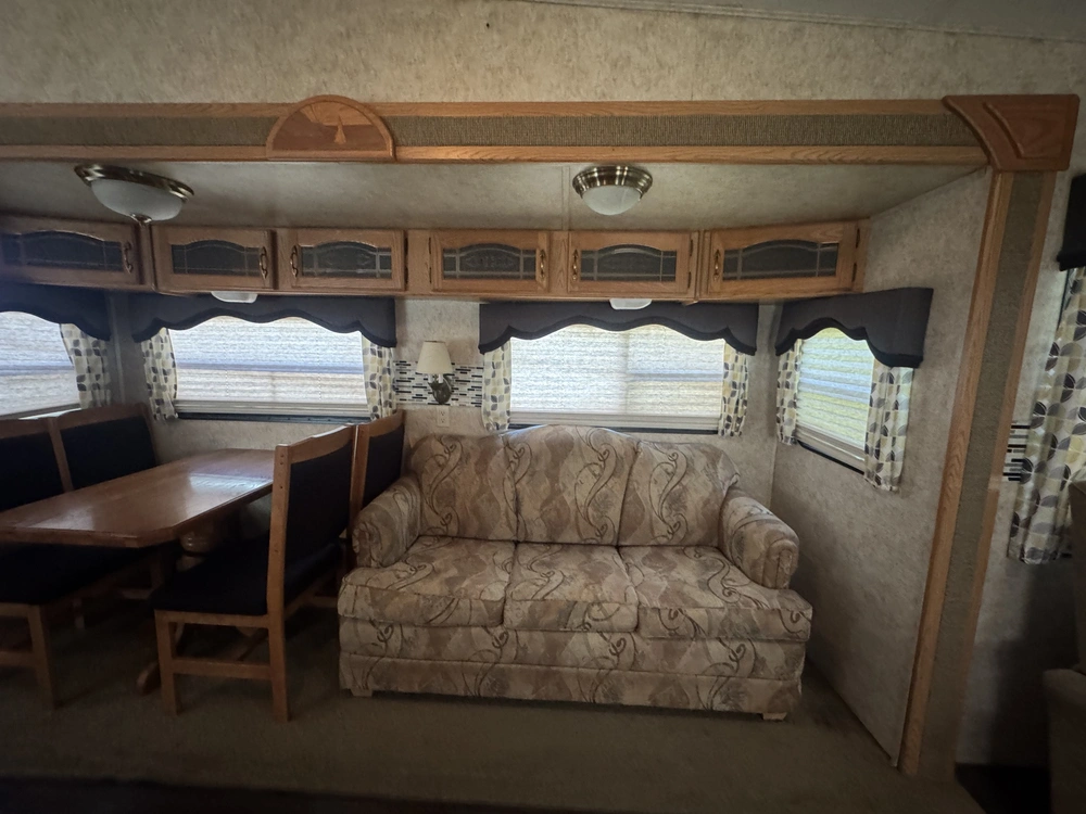 2006 Keystone Rv Montana 329rlt alt