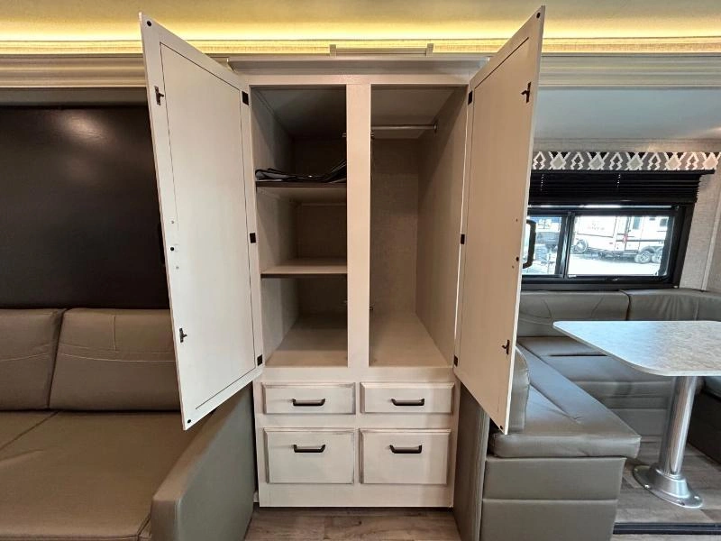 Jayco Redhawk 26m 2023 alt