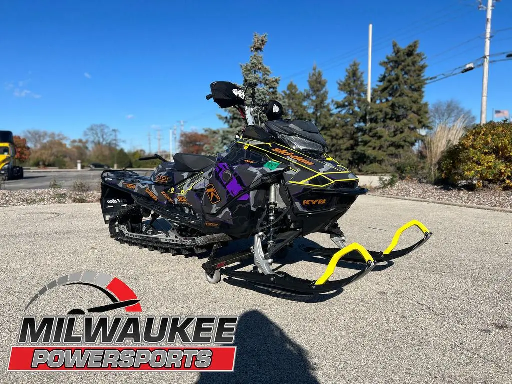 2017 Ski-doo Summit® Sp Electric Starter Rotax® 850 E-tec® 154 Powdermax 2.5 Rev (g4) alt