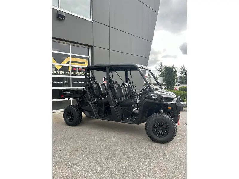 2026 Can-Am DEFENDER MAX XT HD11 thumbnail 3