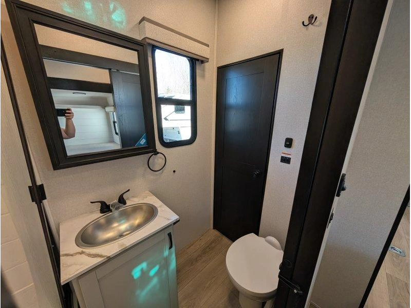 Jayco Seismic 214 2027 alt