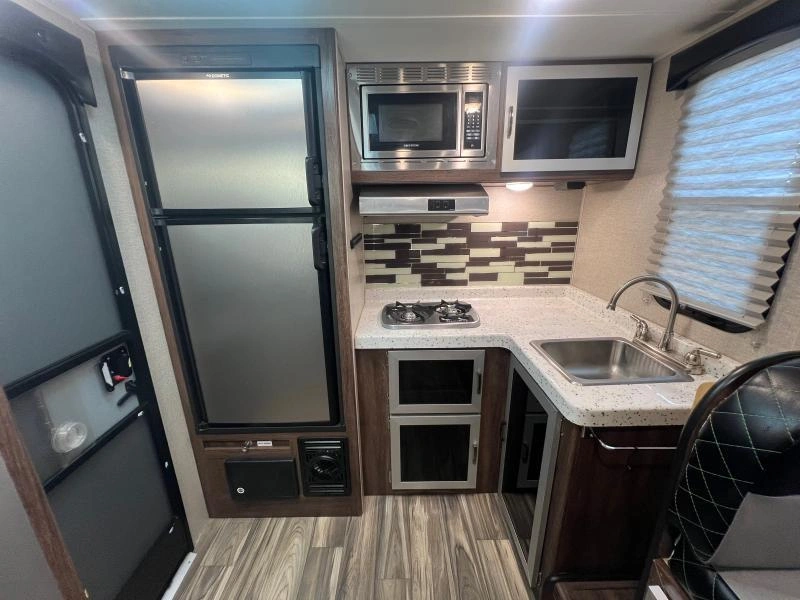 Travel Lite Falcon 22rk 2019 alt