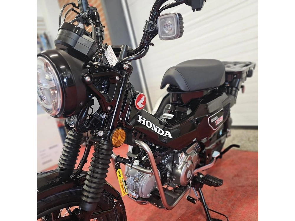 2026 Honda Trail 125 Abs alt