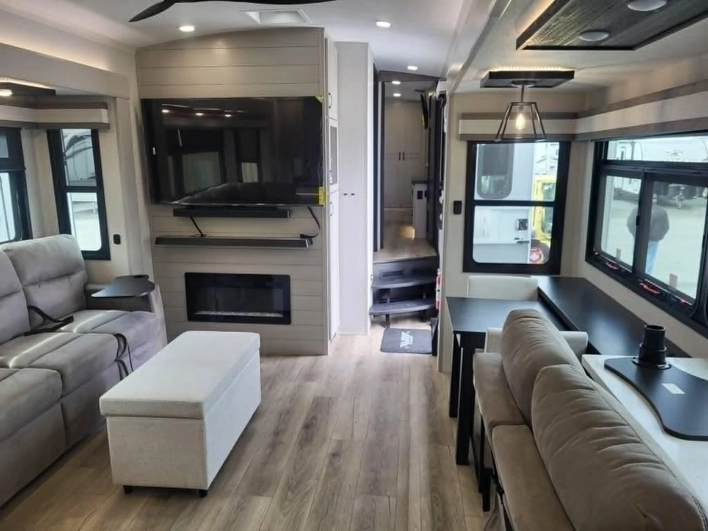 Jayco North Point 365rkts 2026 alt