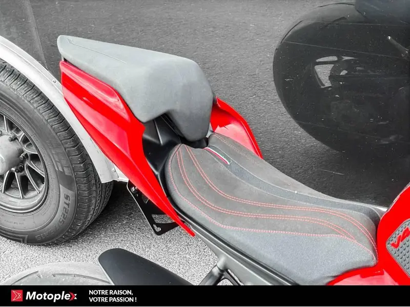 2023 Ducati PANIGALE V4 AKRAPOVIC thumbnail 5