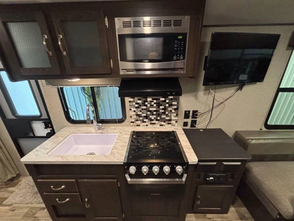 Keystone Rv Springdale 202rd 2019 alt
