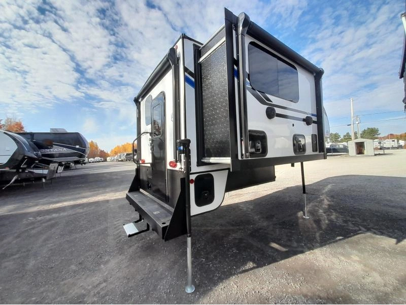 Palomino Real Lite 2114 2025 alt
