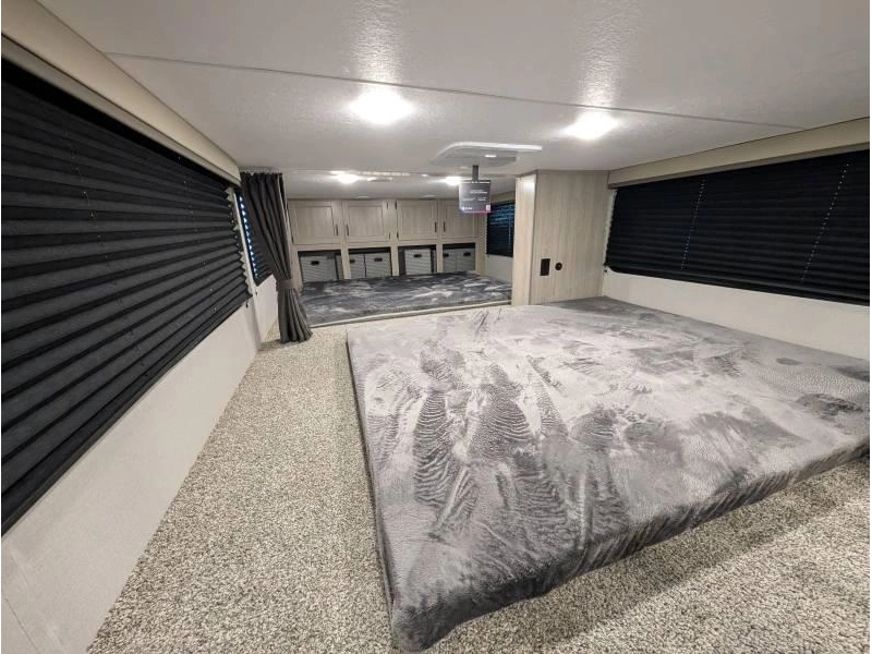 Coachmen Catalina 44condo 2026 alt