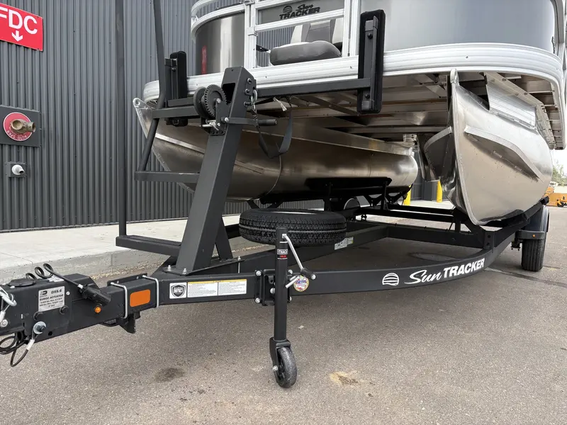 2026 Sun Tracker BASSBUGGY 16XLS MTR, 50ELPT 4S thumbnail 8