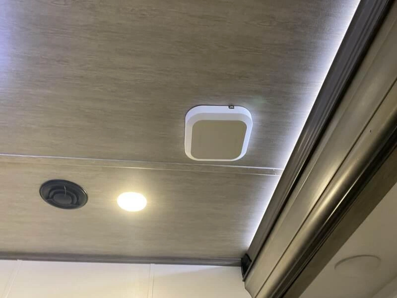 Keystone Rv Montana 3763bp 2022 alt