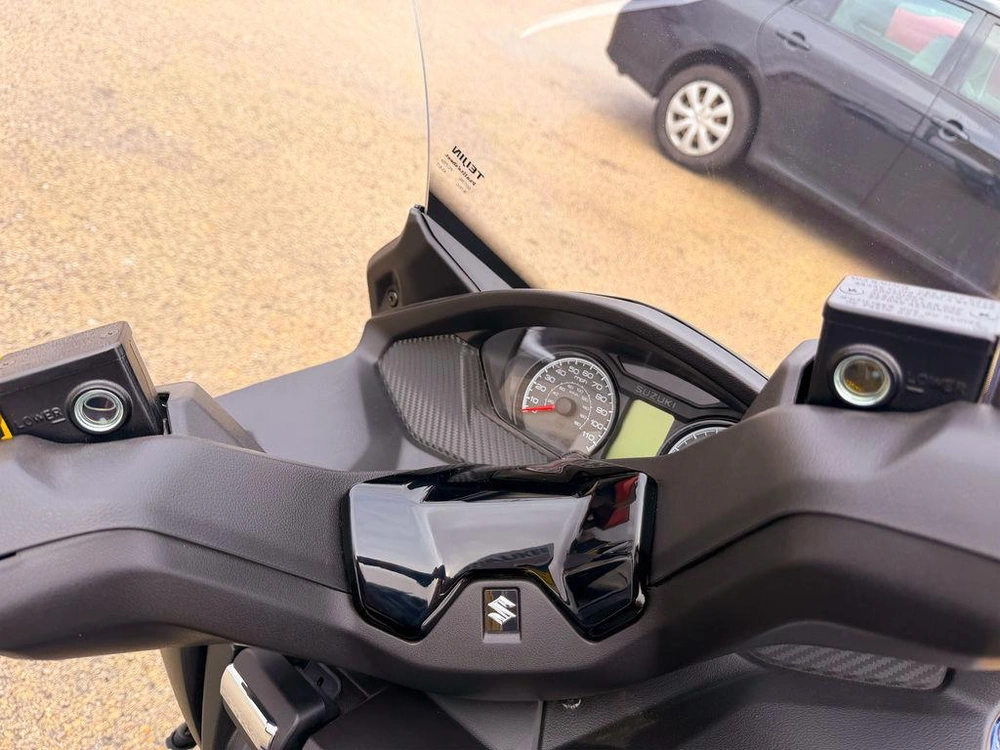2026 Suzuki Burgman 400 alt