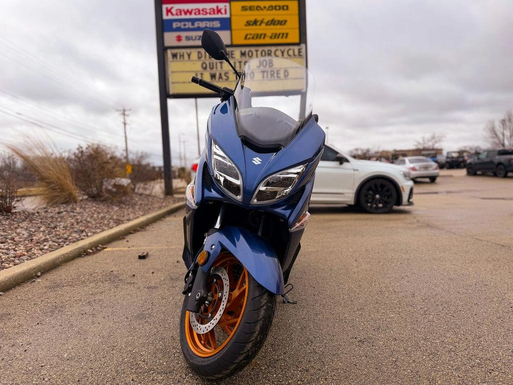 2026 Suzuki Burgman 400 alt