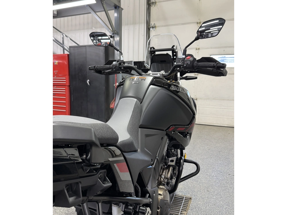 Suzuki V-strom 1050de 2026 alt