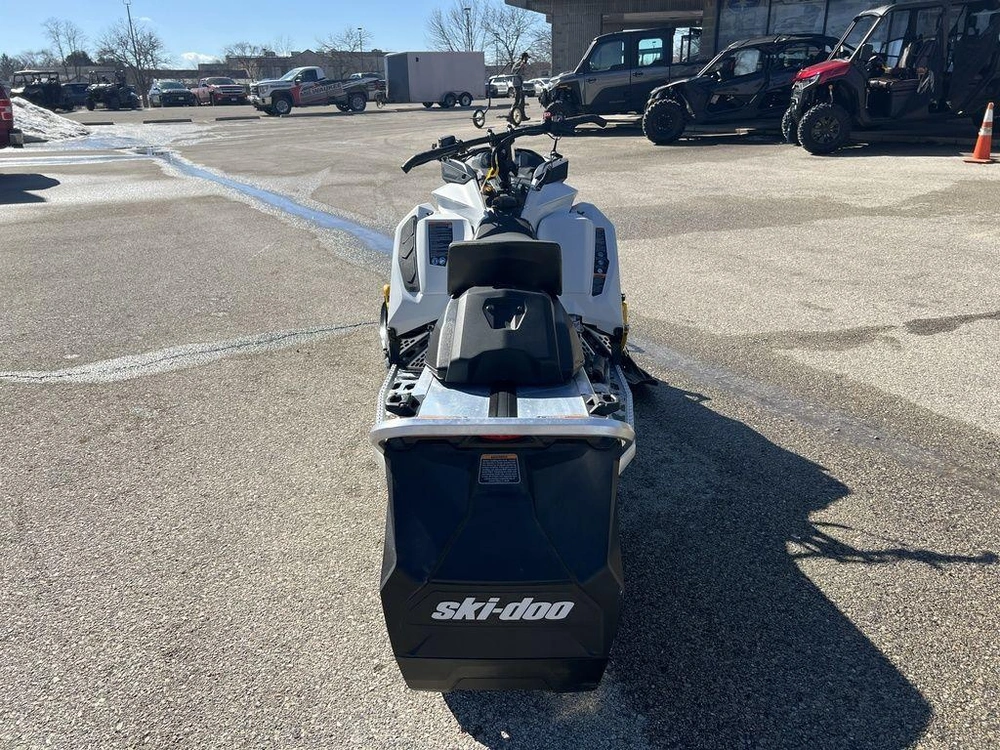 2025 Ski-doo Mxz® Neo® 600 Efi - 40 120 Cobra 1.0 alt