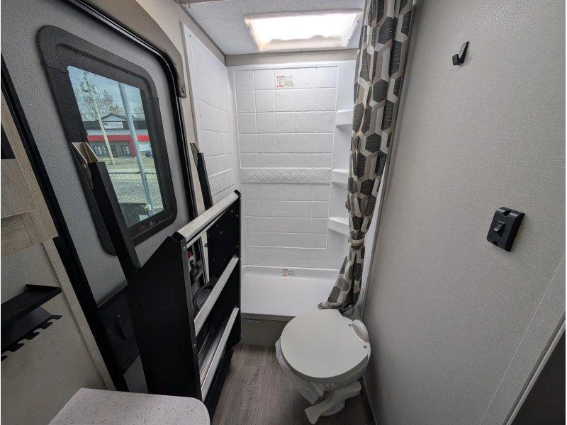 Coachmen Catalina 273dbhck 2026 alt