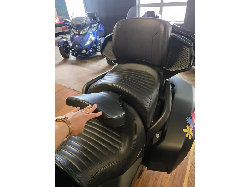 2024 Can-Am SPYDER  F3 LIMITED thumbnail 8