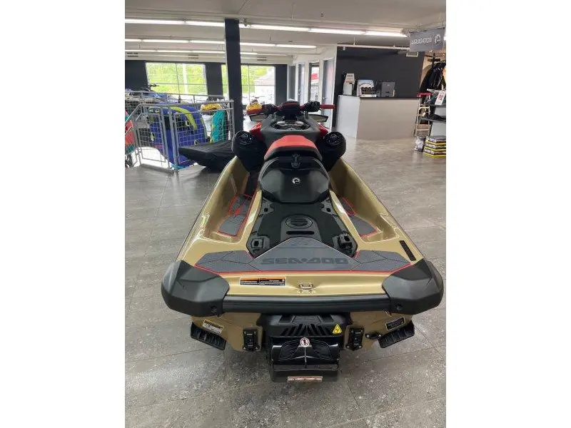 2025 Sea-Doo RXP-X 325 (Audio) thumbnail 7