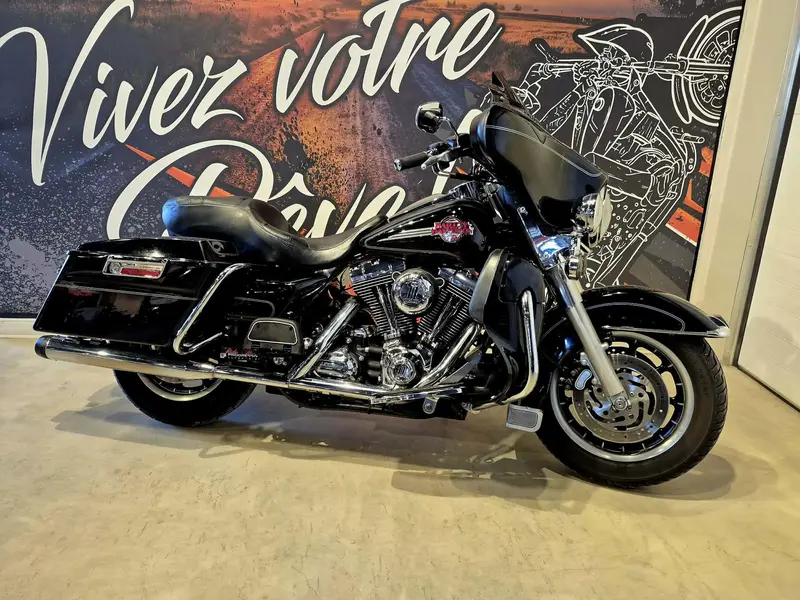 2007 Harley-Davidson FLHTC Electra Glide thumbnail 2