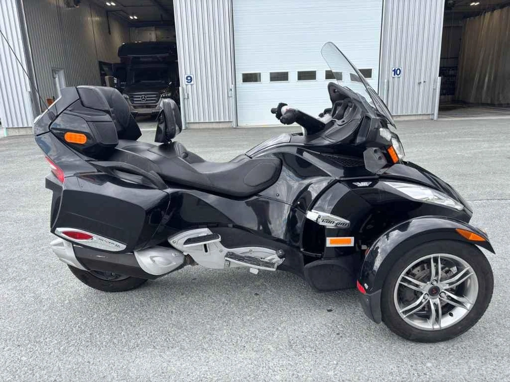Can-am Spyder Limited 2010 alt