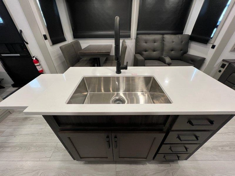 Keystone Rv Montana 295rl 2025 alt