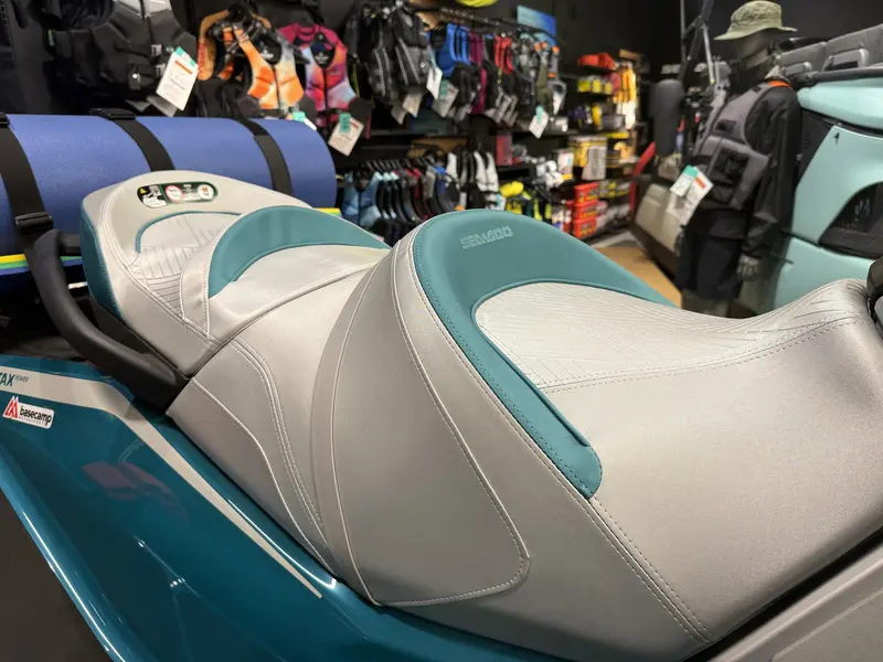 2026 Sea-doo Lake Ready Gtx Limited 325 26td alt