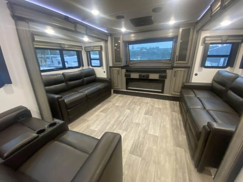 Keystone Rv Montana 3763bp 2022 alt