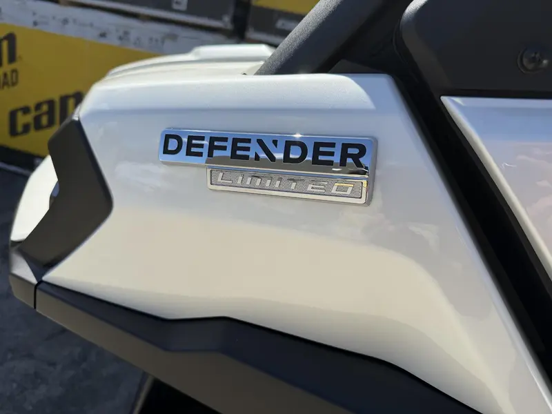 2026 Can-Am DEFENDER MAX LIMITED CAB HD11 thumbnail 5