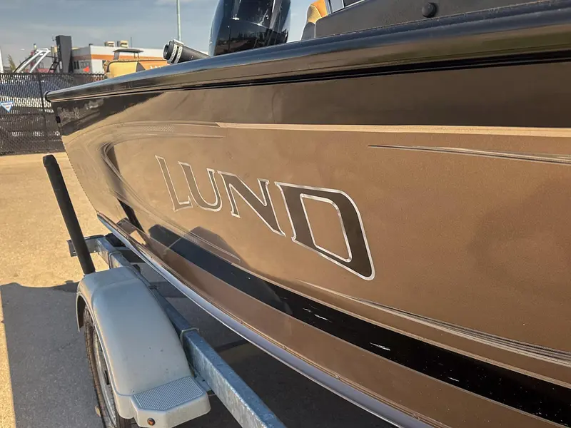 2017 Lund Boat Co 1775 CROSSOVER XS thumbnail 9