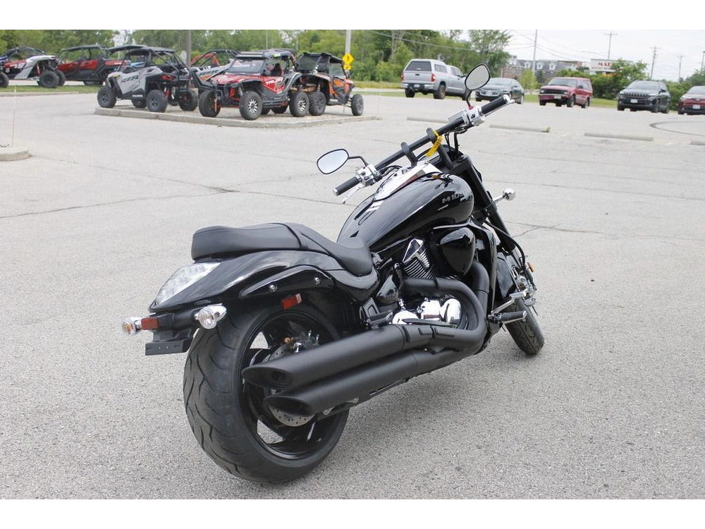 2025 Suzuki Boulevard M109r alt