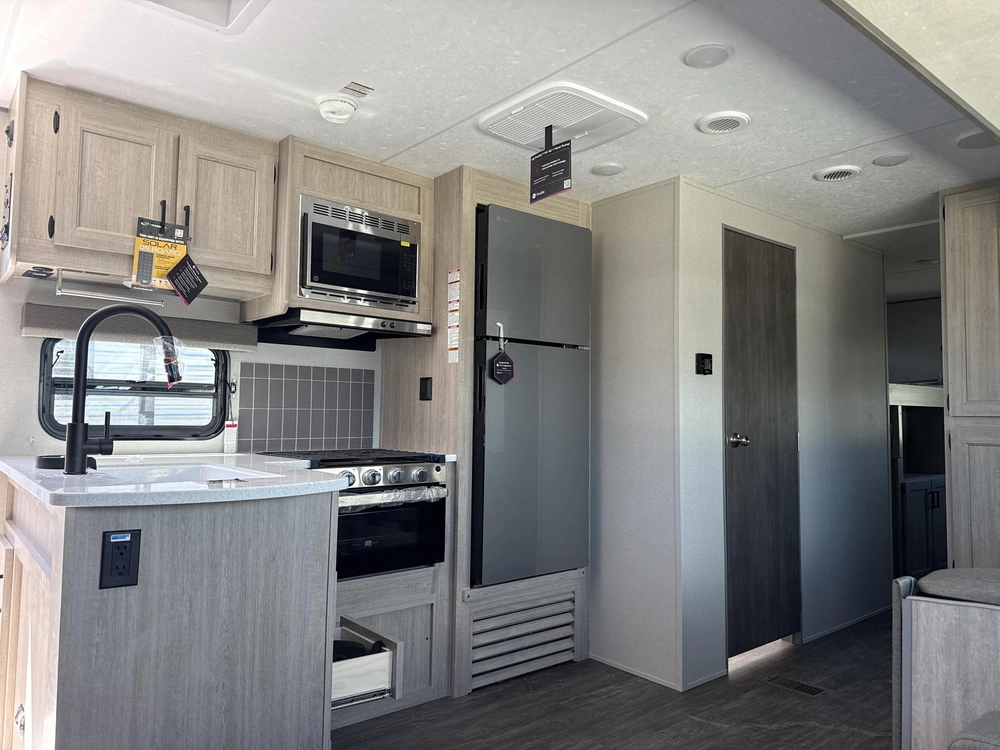 2026 Forest River Aurora 34bhts alt