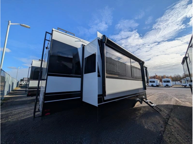 2026 Brinkley Model Z Z2900 alt